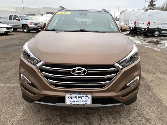 Used 2016 Hyundai Tucson Limited w/ Option Group 03 image 11