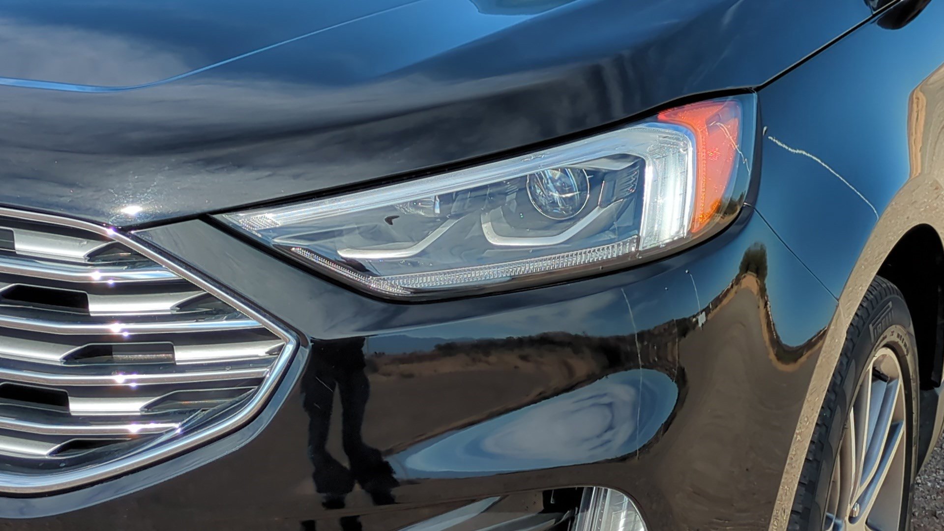 Used 2022 Ford Edge Titanium w/ Equipment Group 301A image 10