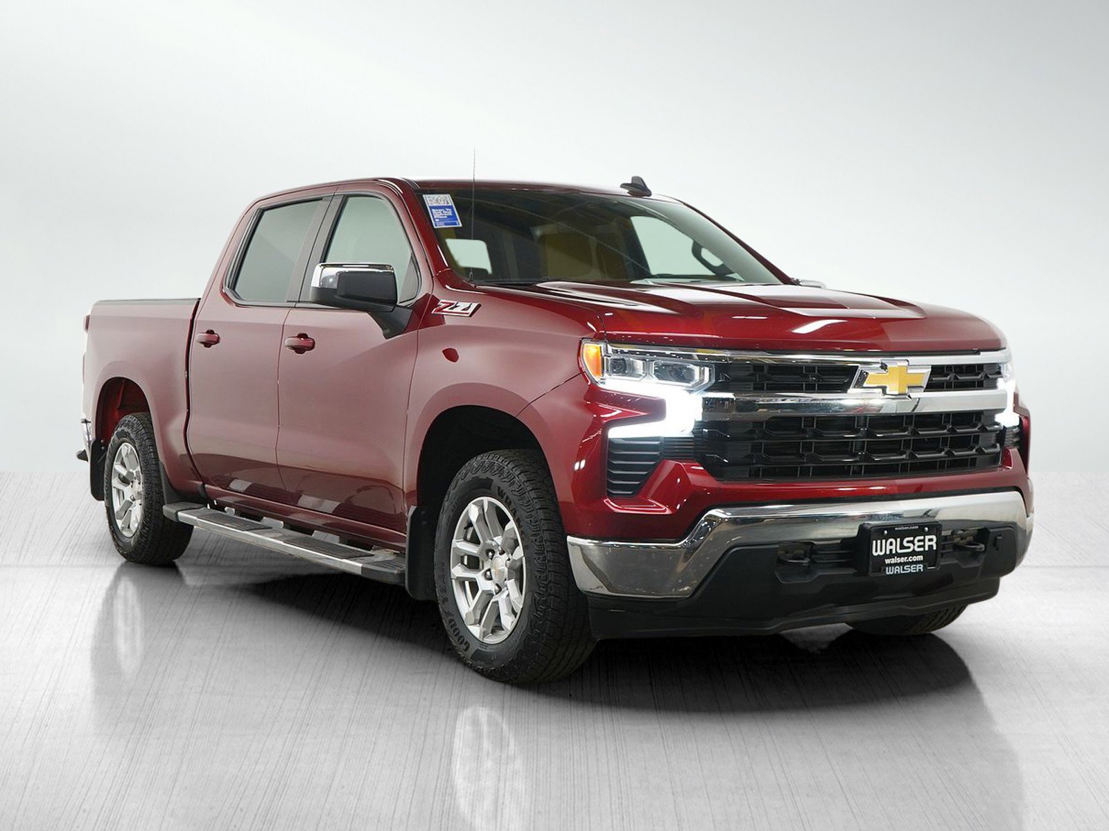 Used 2023 Chevrolet Silverado 1500 LT w/ Z71 Off-Road Package AWD/4WD image 7