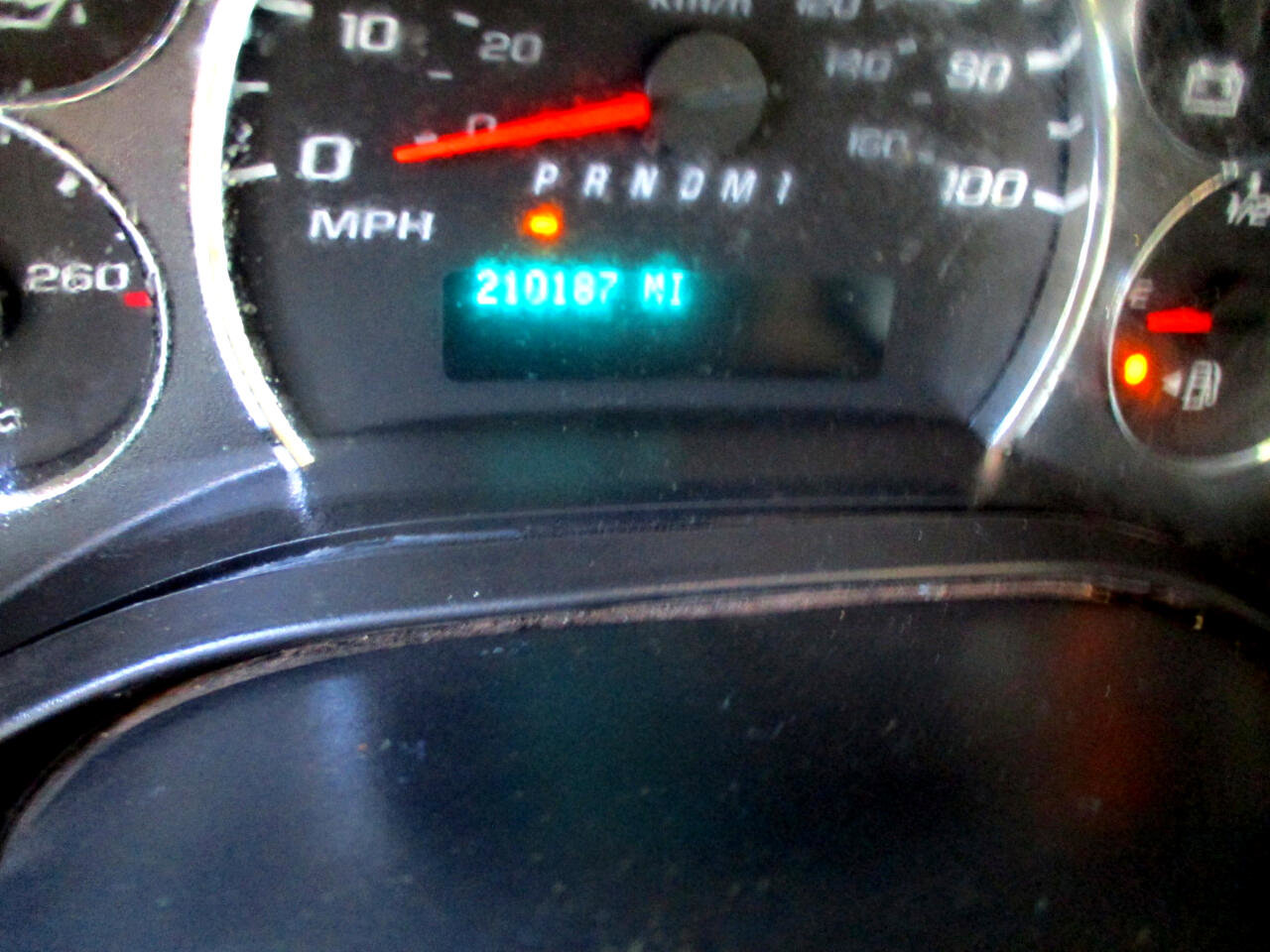 Used 2011 Chevrolet Express 2500 image 9