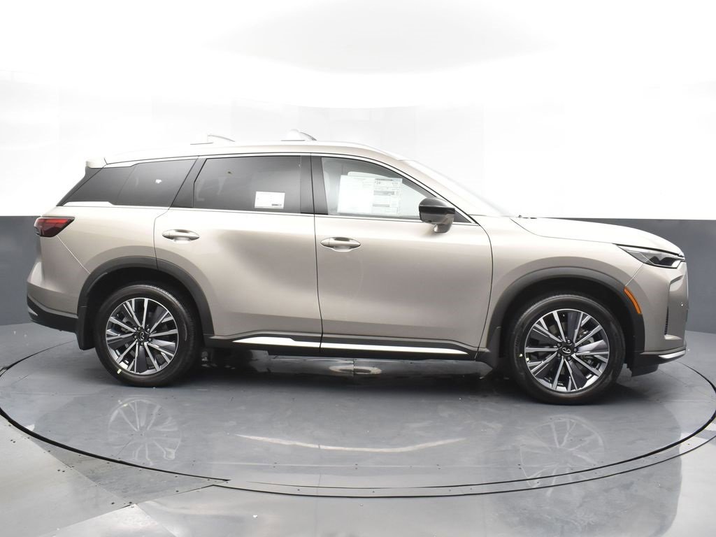 New 2026 INFINITI QX60 Luxe w/ Cargo Package image 4