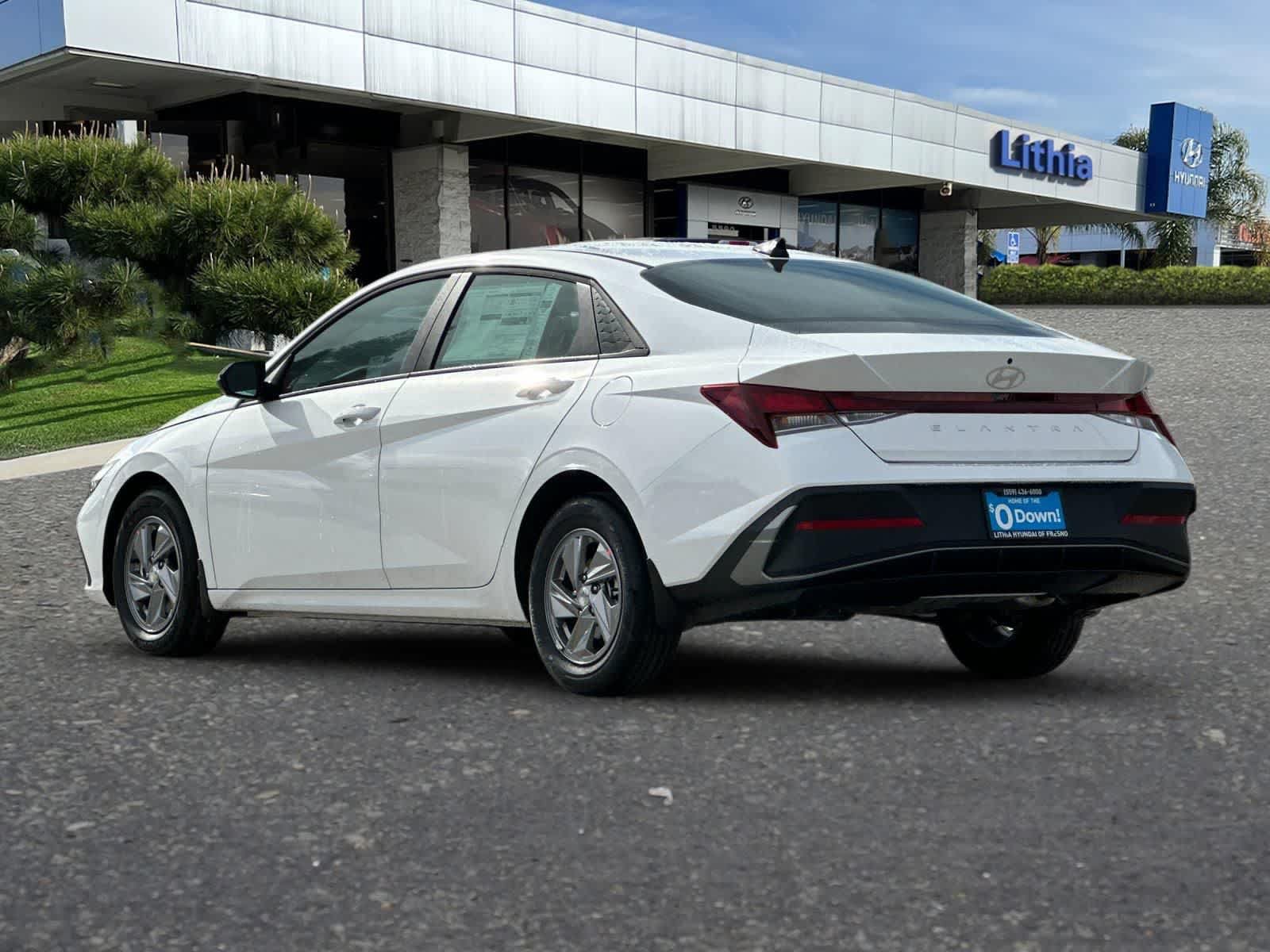 New 2026 Hyundai Elantra SE FWD image 7