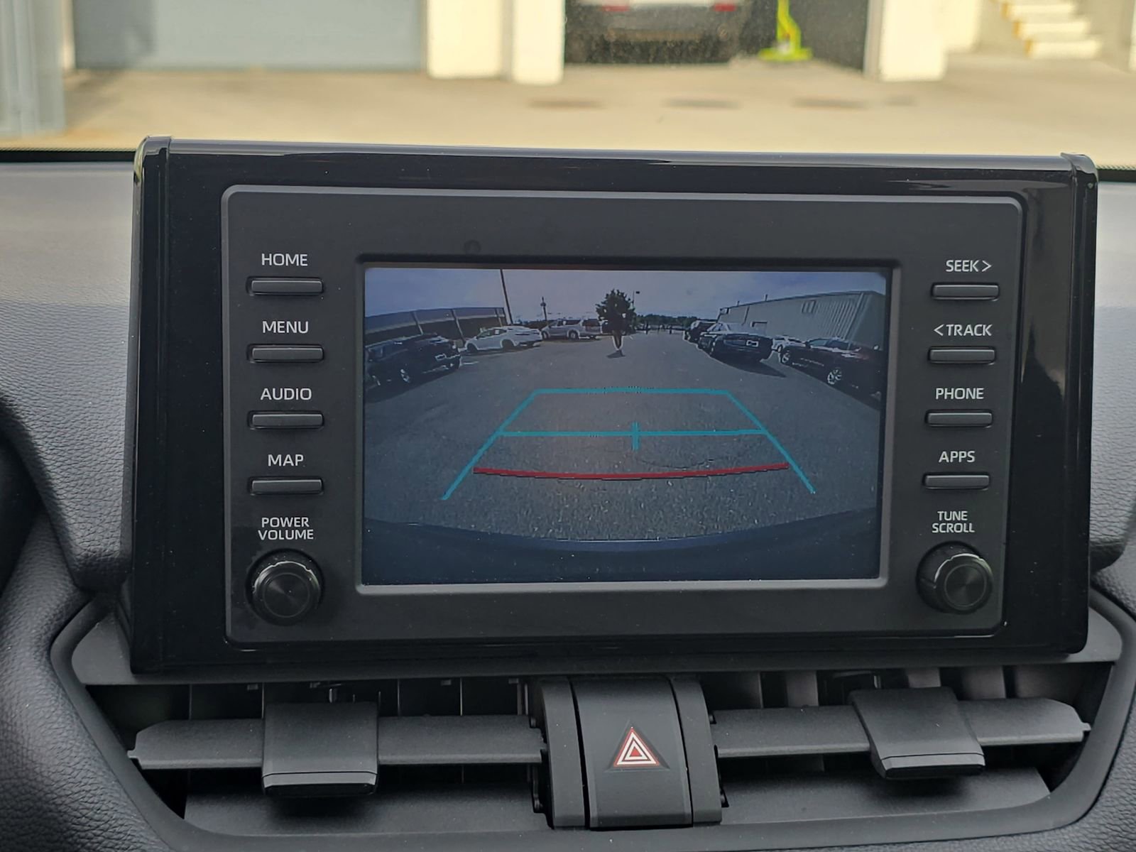 Used 2019 Toyota RAV4 XLE FWD image 28