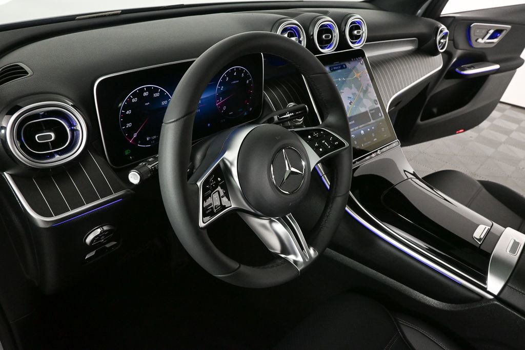 Certified 2025 Mercedes-Benz GLC 300 image 6