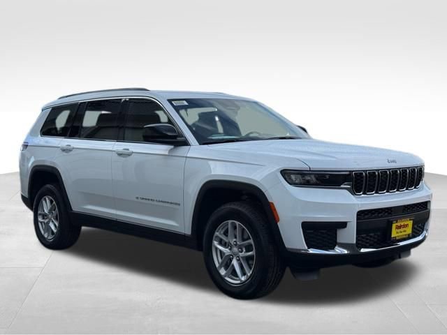 New 2026 Jeep Grand Cherokee L Laredo image 1