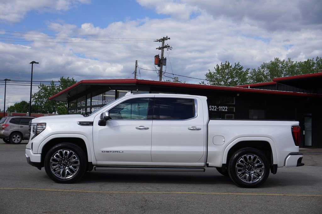 Used 2024 GMC Sierra 1500 Denali Ultimate AWD/4WD image 4