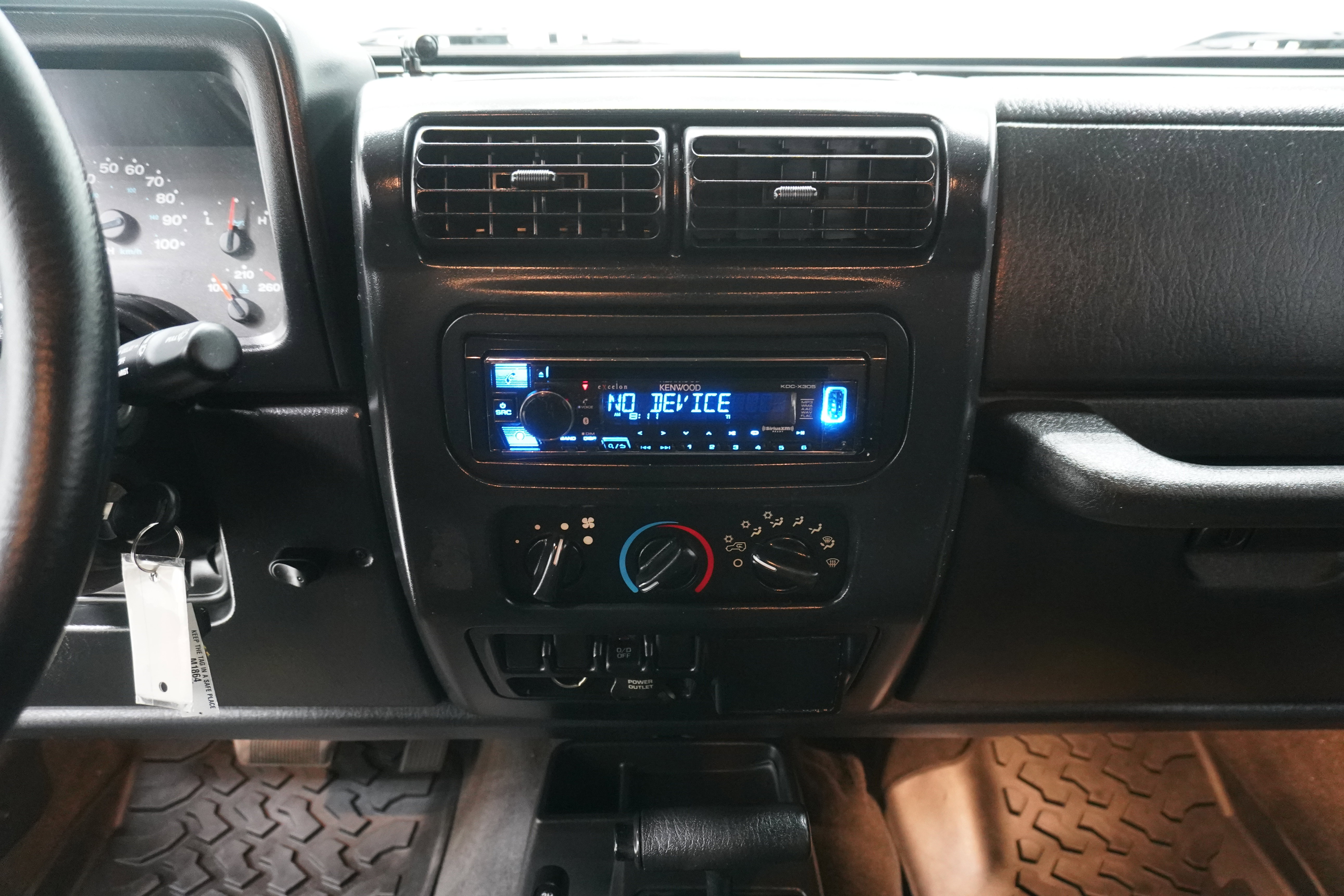 Used 2006 Jeep Wrangler X w/ Premium Audio Group AWD/4WD image 21