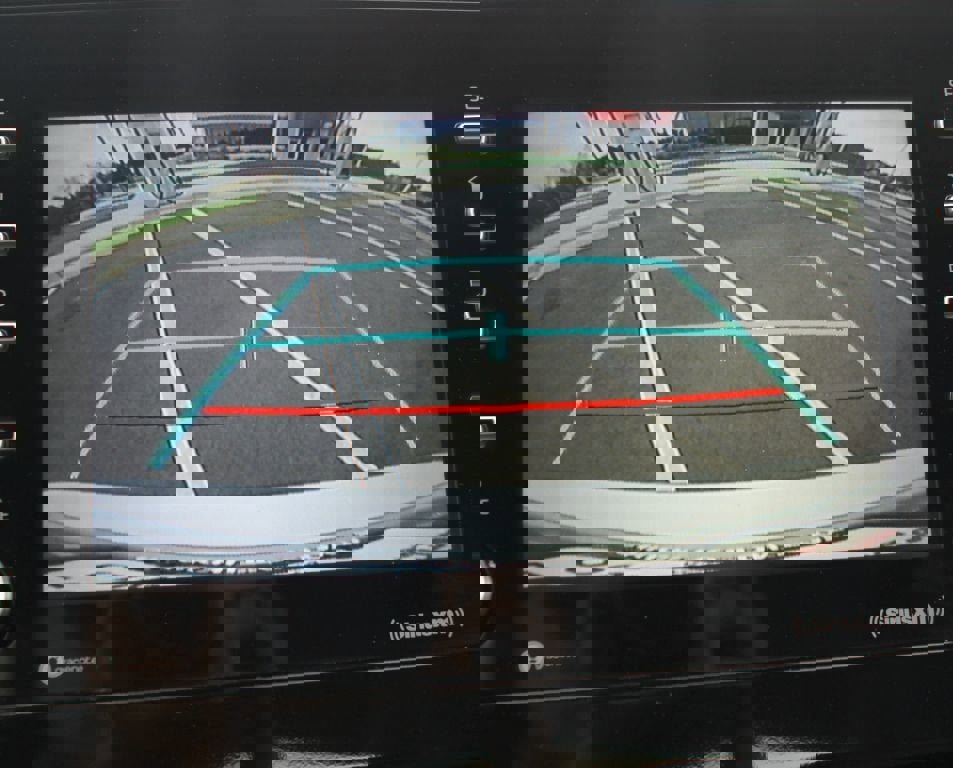 Used 2024 Toyota Camry SE image 6