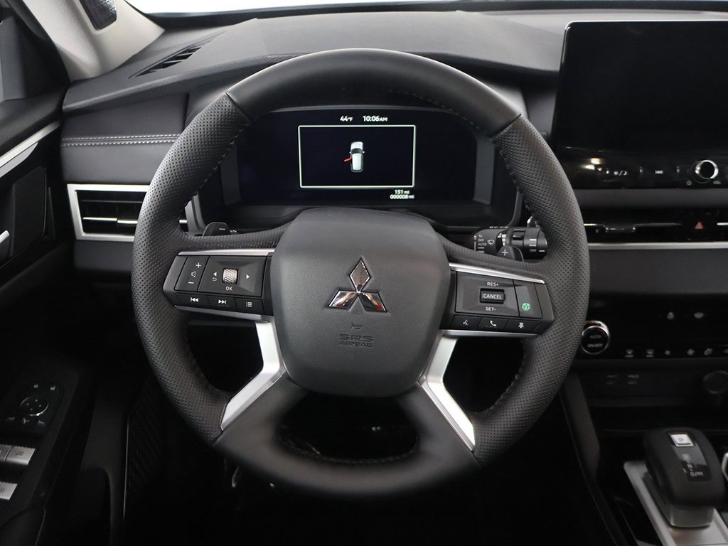 New 2026 Mitsubishi Outlander SE image 41