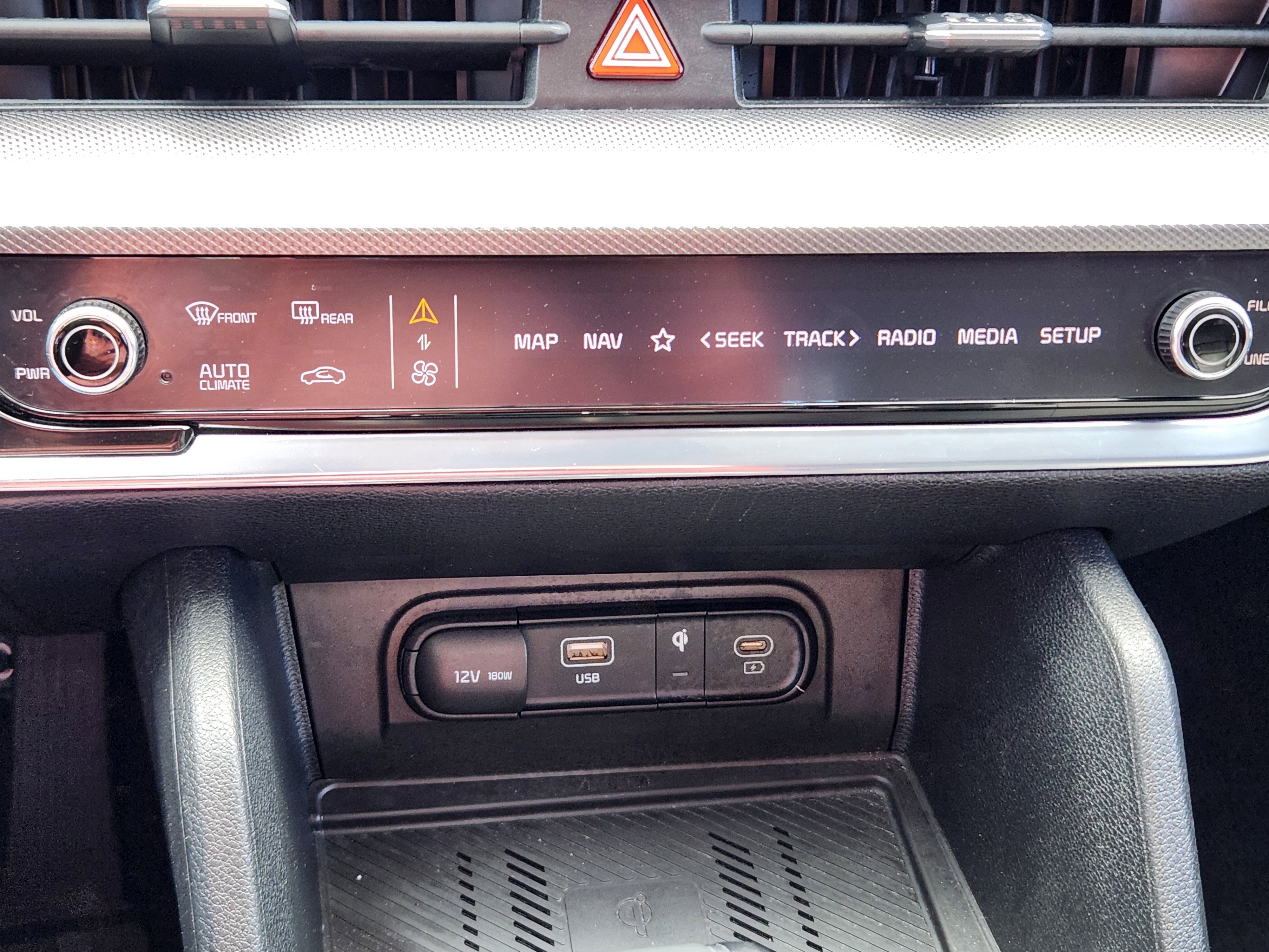 Used 2023 Kia Sportage SX image 26