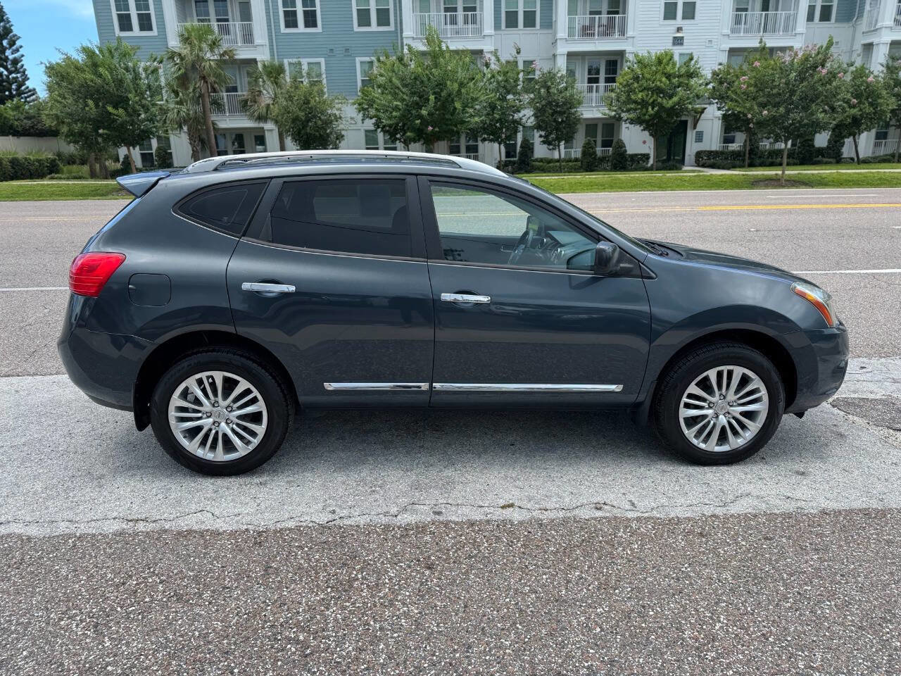 Used 2014 Nissan Rogue S w/ Convenience Package image 9