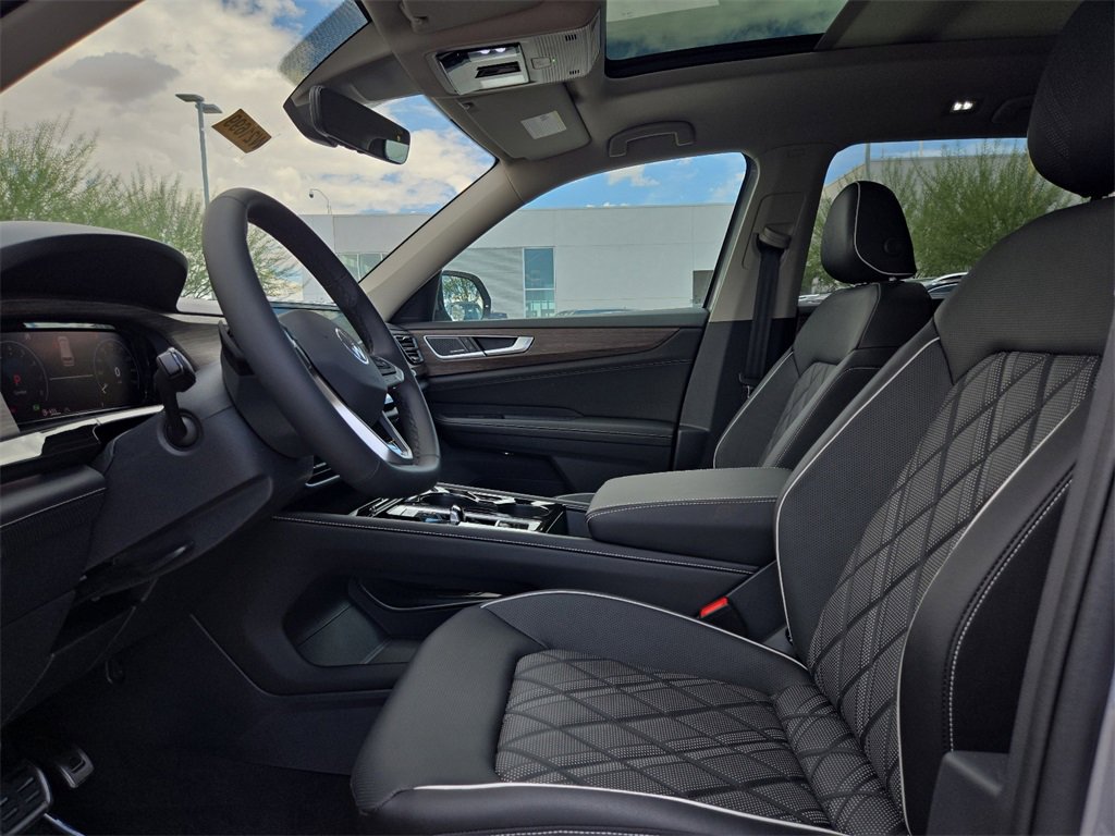 New 2025 Volkswagen Atlas SEL Premium R-Line image 18