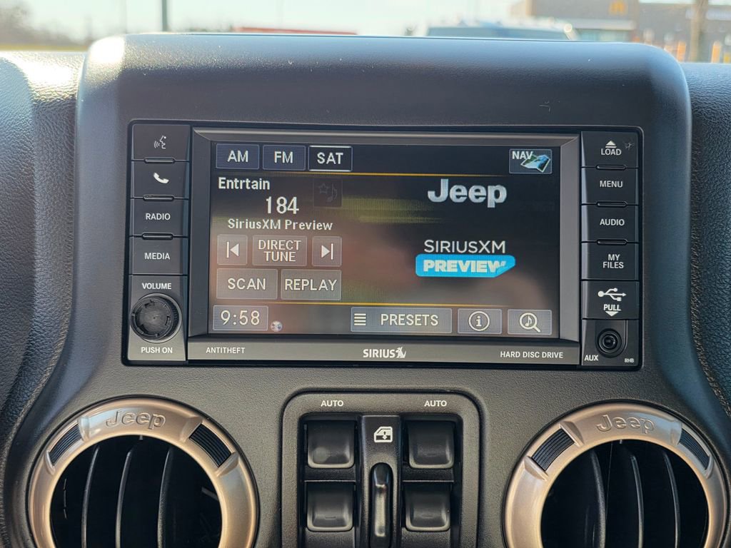 Used 2017 Jeep Wrangler Unlimited Sahara image 17