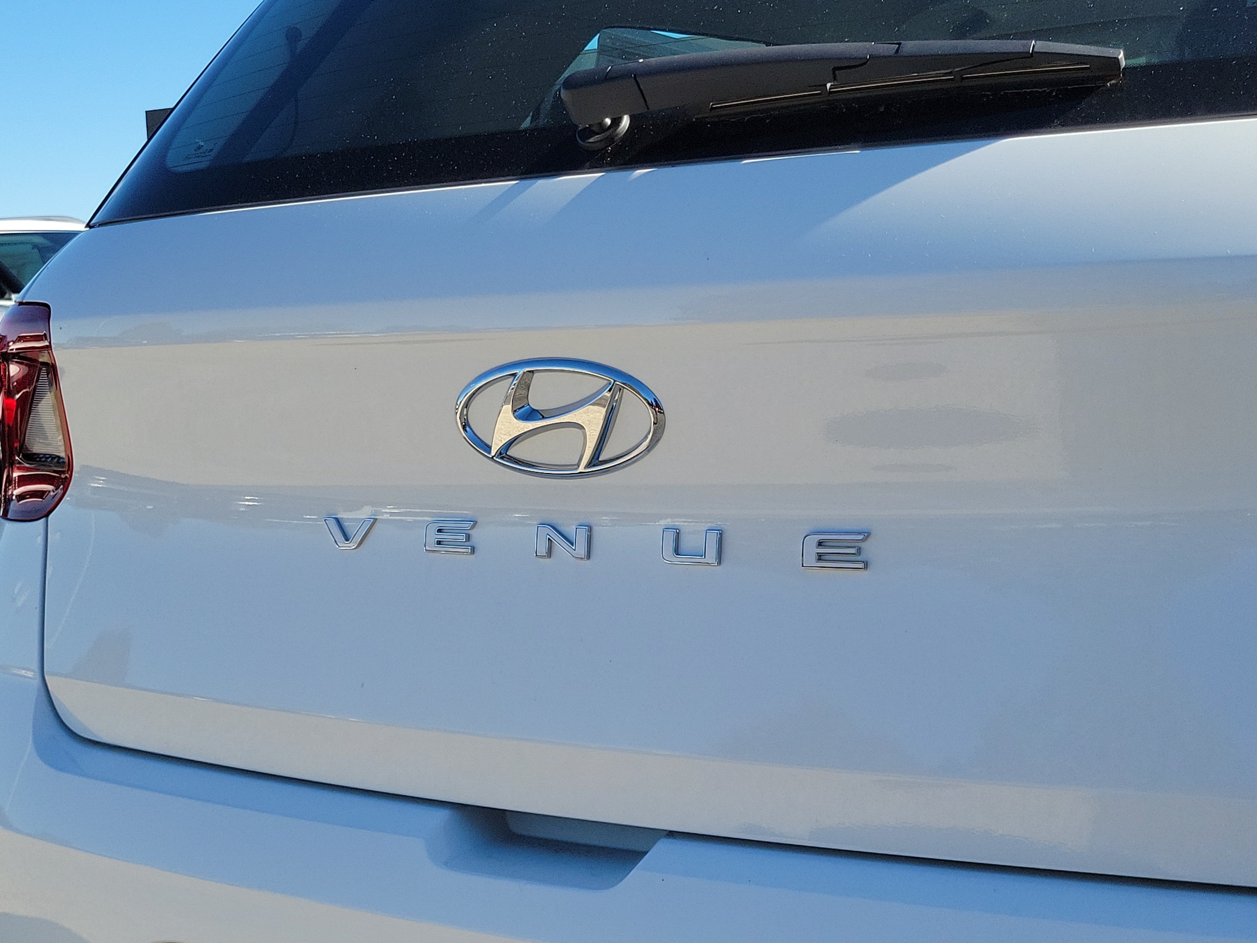 New 2026 Hyundai Venue SEL FWD image 6