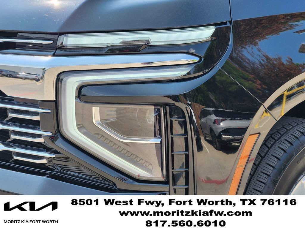 Used 2026 Chevrolet Suburban Premier w/ Sun And Tow Package AWD/4WD image 7