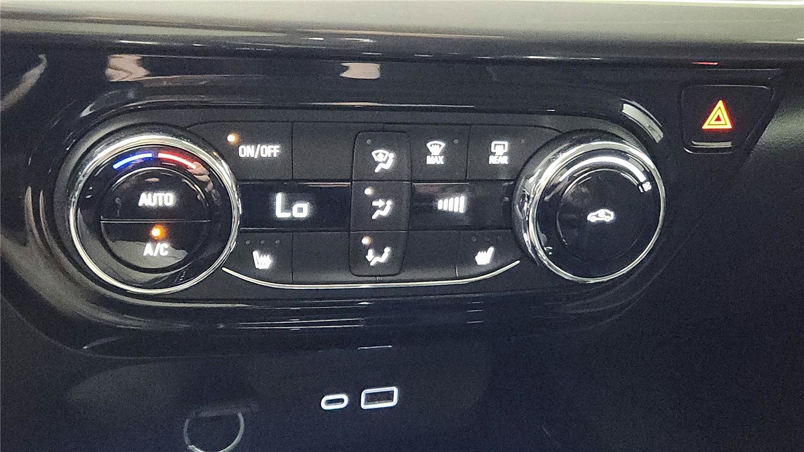 Used 2026 Chevrolet Trax ACTIV FWD image 36