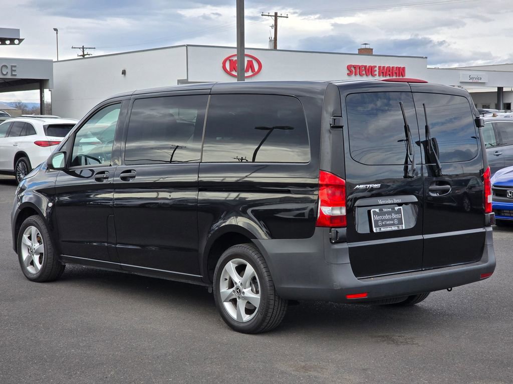 Used 2019 Mercedes-Benz Metris Passenger image 3