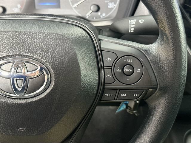 Used 2025 Toyota Corolla LE FWD image 20