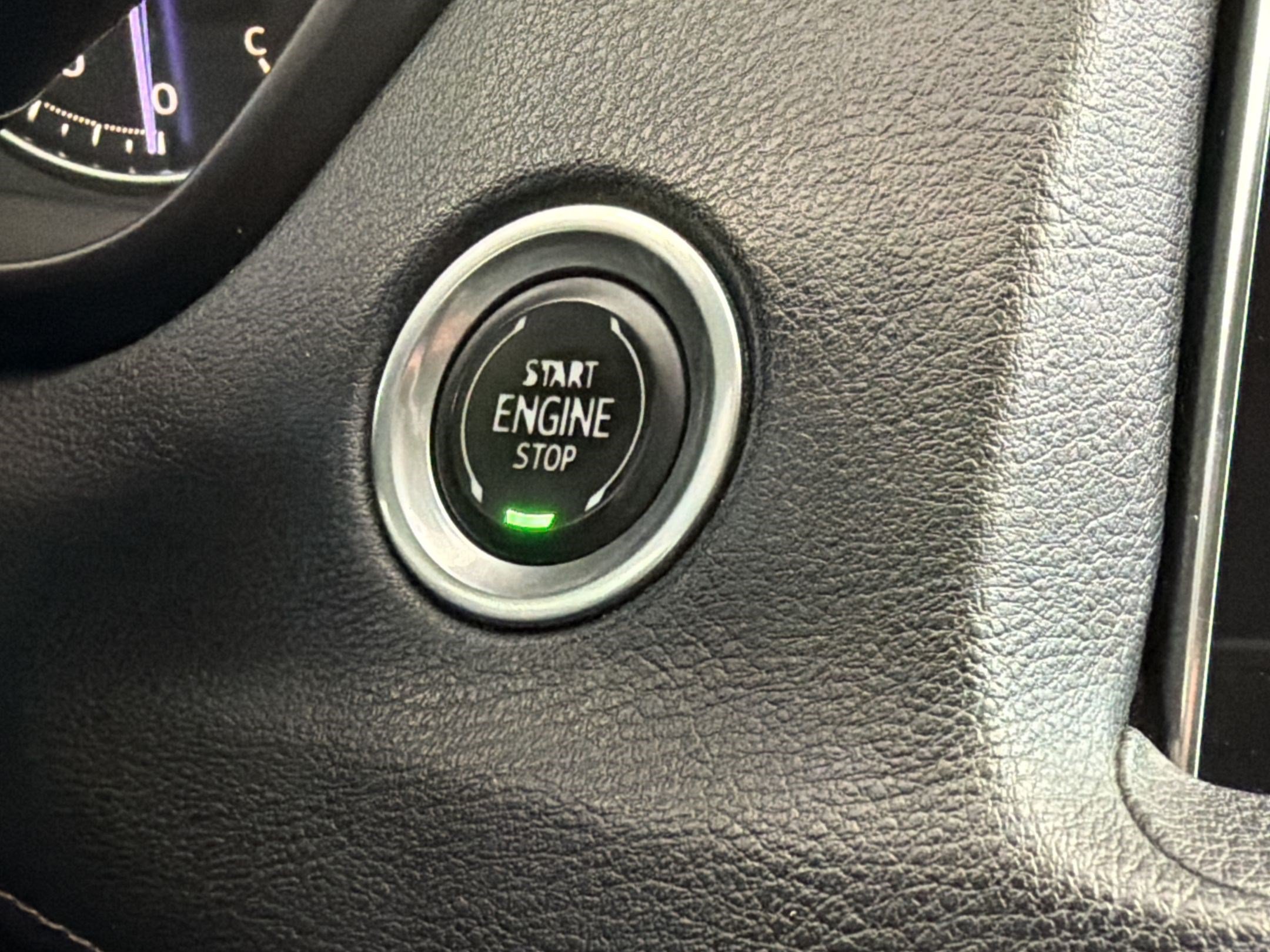 Used 2019 Cadillac XT4 Premium Luxury w/ Driver Awareness Package FWD image 16