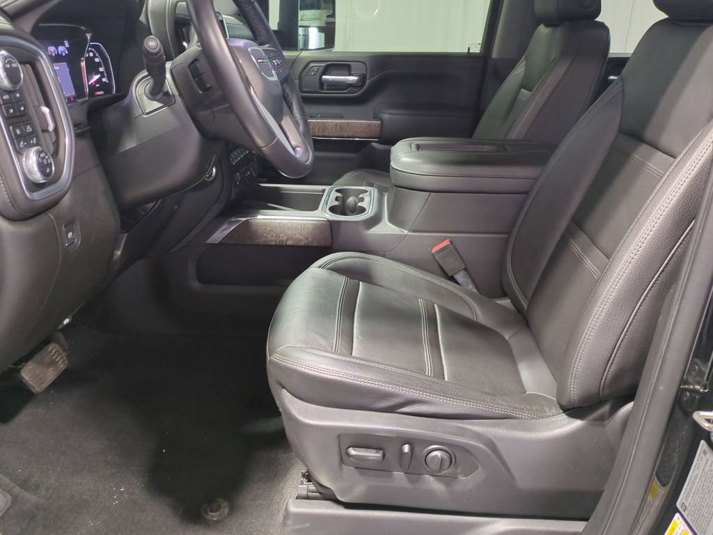 Used 2021 GMC Sierra 2500 Denali w/ Denali Ultimate Package image 17
