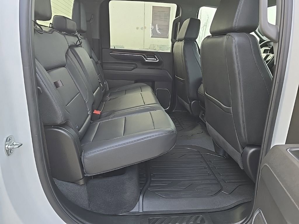 Used 2025 GMC Sierra 3500 SLT w/ X31 Off-Road Package image 29