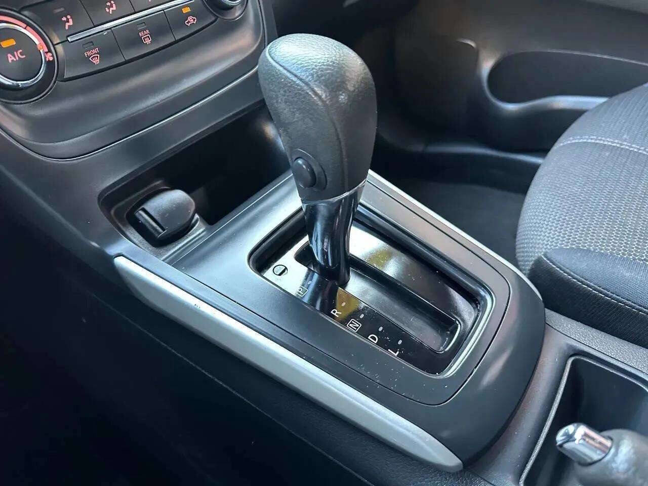 Used 2017 Nissan Sentra S image 20