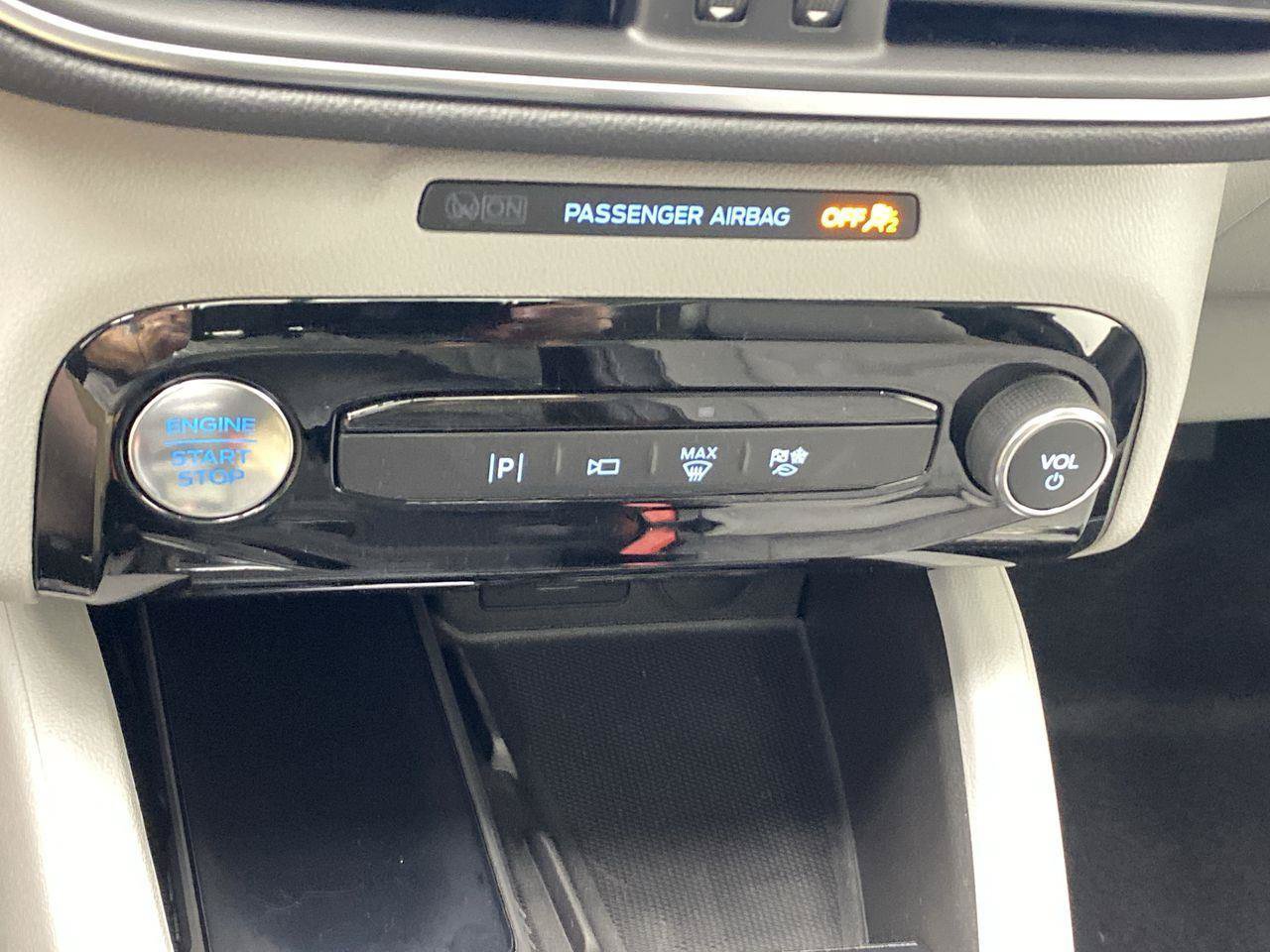 New 2024 Ford Escape SE w/ PHEV Premium Package FWD image 21