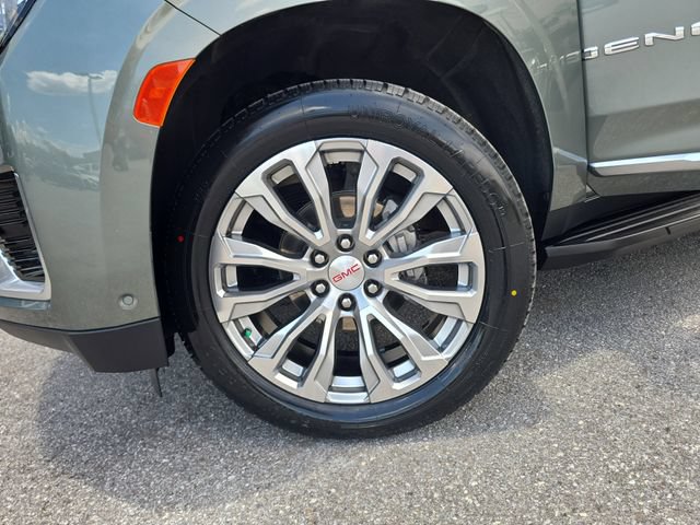 Certified 2024 GMC Yukon XL Denali w/ Advanced Technology Package AWD/4WD image 33