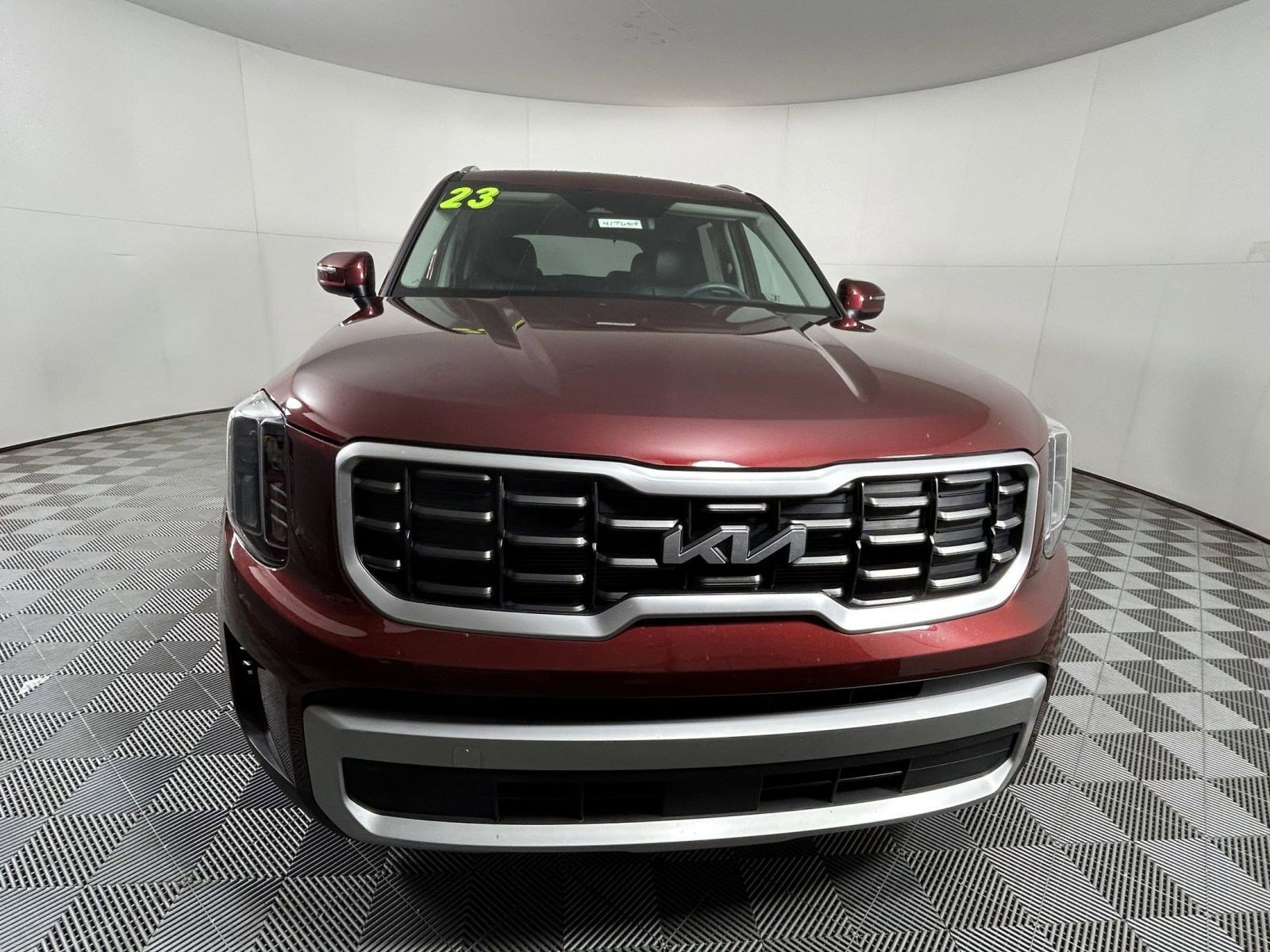 Certified 2023 Kia Telluride S w/ S Sunroof Package image 2