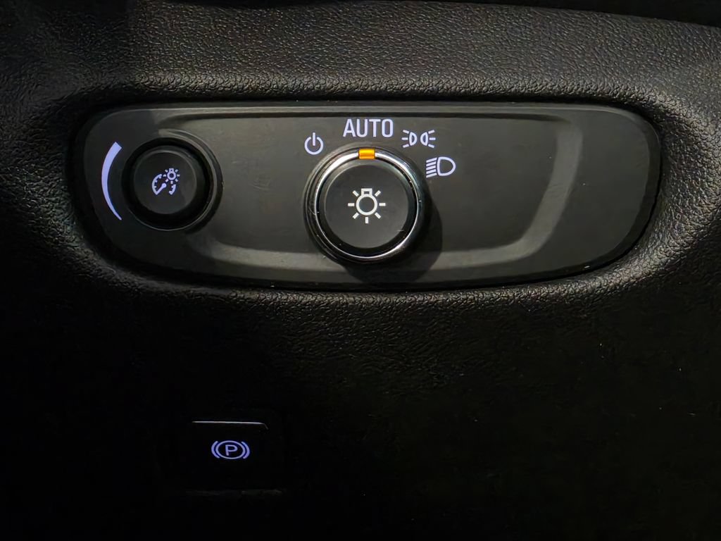 Used 2020 Chevrolet Blazer RS AWD/4WD image 22
