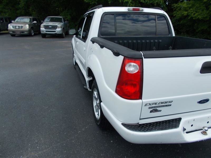 Used 2004 Ford Explorer Sport Trac XLT RWD image 4