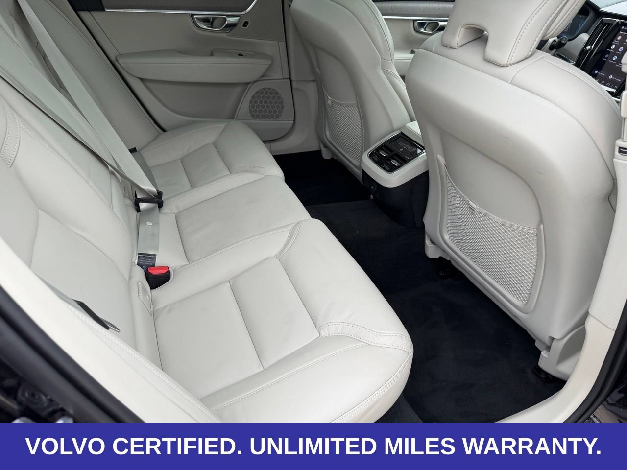 Certified 2025 Volvo V90 B6 Cross Country Ultra AWD/4WD image 31