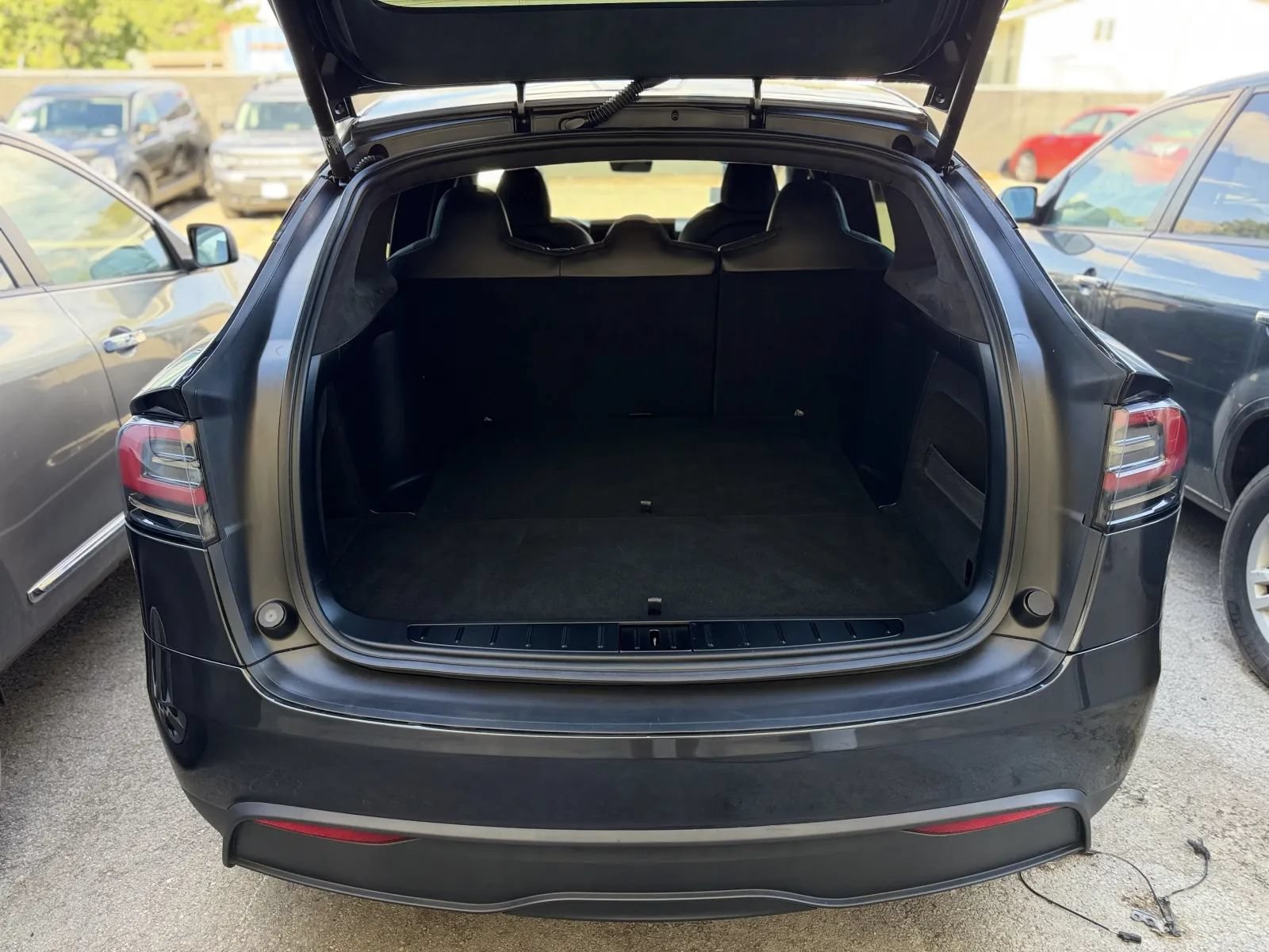 Used 2024 Tesla Model X AWD/4WD image 16