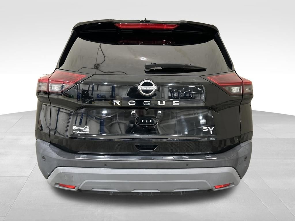 Used 2022 Nissan Rogue SV FWD image 4