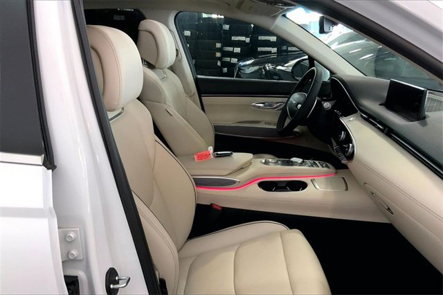 Used 2023 Genesis GV70 2.5T w/ Advanced Package image 7