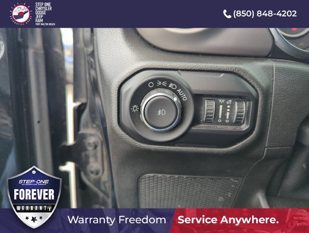 Used 2019 Jeep Wrangler Unlimited Sport S AWD/4WD image 19