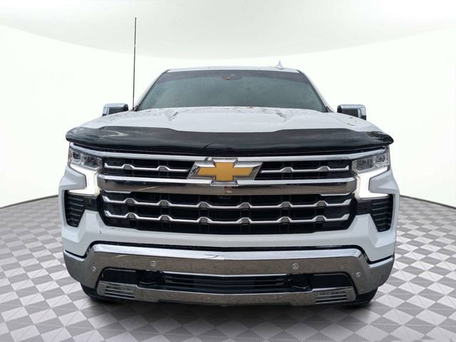 Used 2025 Chevrolet Silverado 1500 LTZ image 9