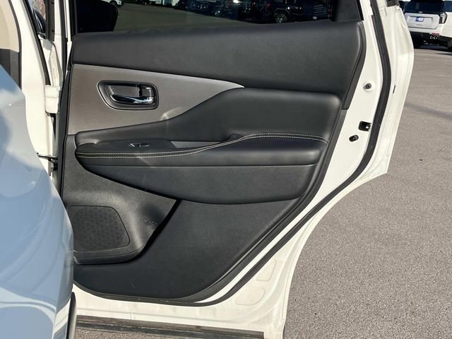 Used 2020 Nissan Murano SL w/ Moonroof Package image 24