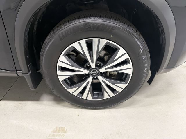 Used 2023 Nissan Rogue SV image 14
