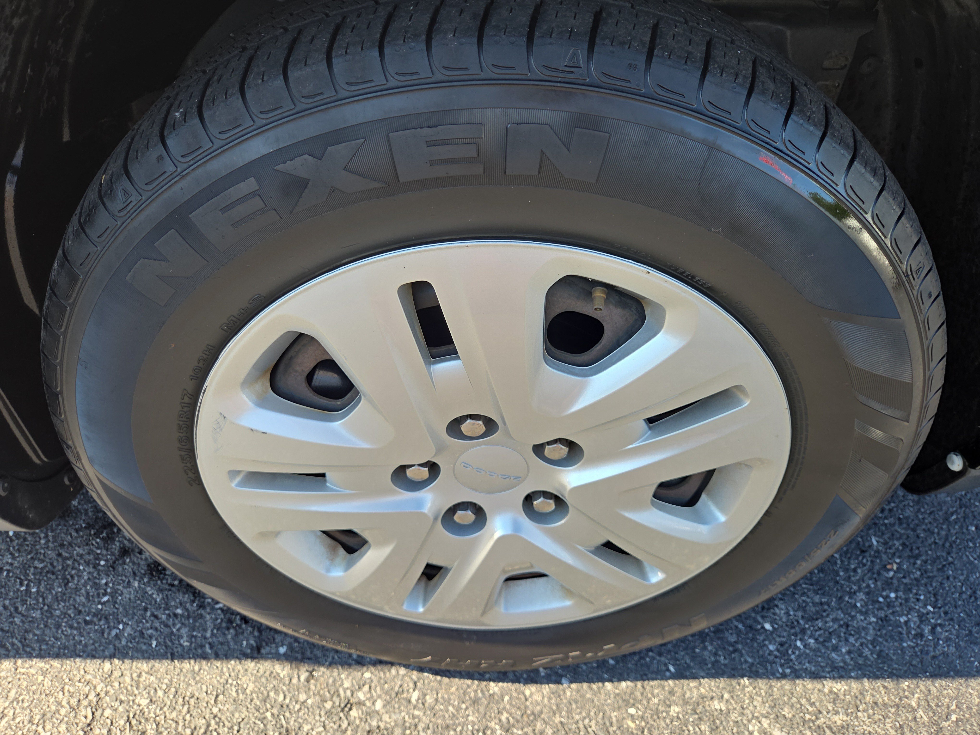 Used 2019 Dodge Journey SE FWD image 10