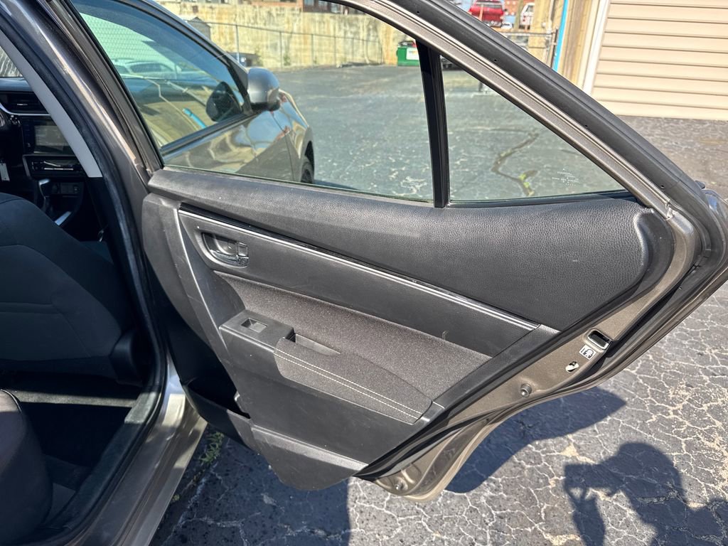 Used 2019 Toyota Corolla LE FWD image 56