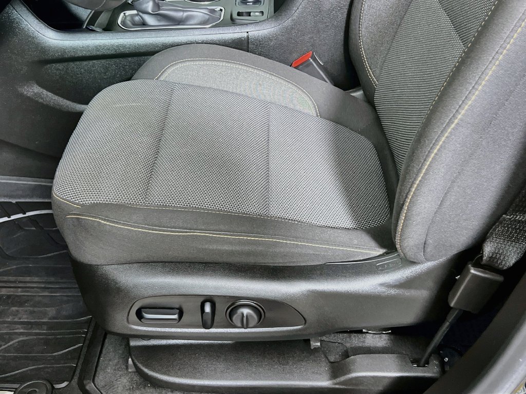 Used 2021 Chevrolet Traverse LT w/ LPO, Floor Liner Package AWD/4WD image 23
