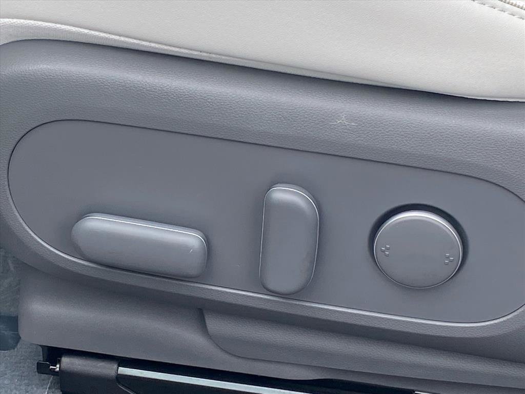 Used 2022 Hyundai Ioniq 5 SEL w/ Cargo Package image 13