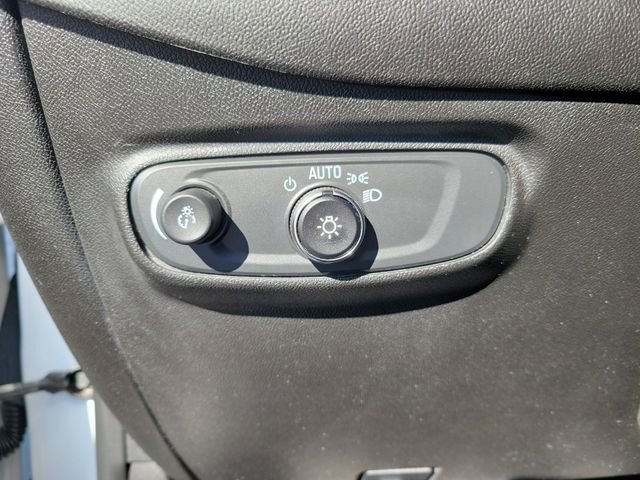 Used 2021 Chevrolet Equinox LT image 15