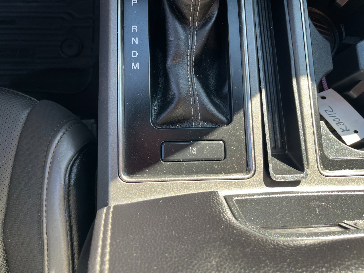 Used 2020 Ford F150 Raptor w/ Equipment Group 802A Luxury image 27