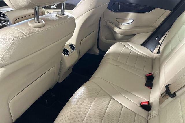 Used 2016 Mercedes-Benz GLC 300 4MATIC image 13