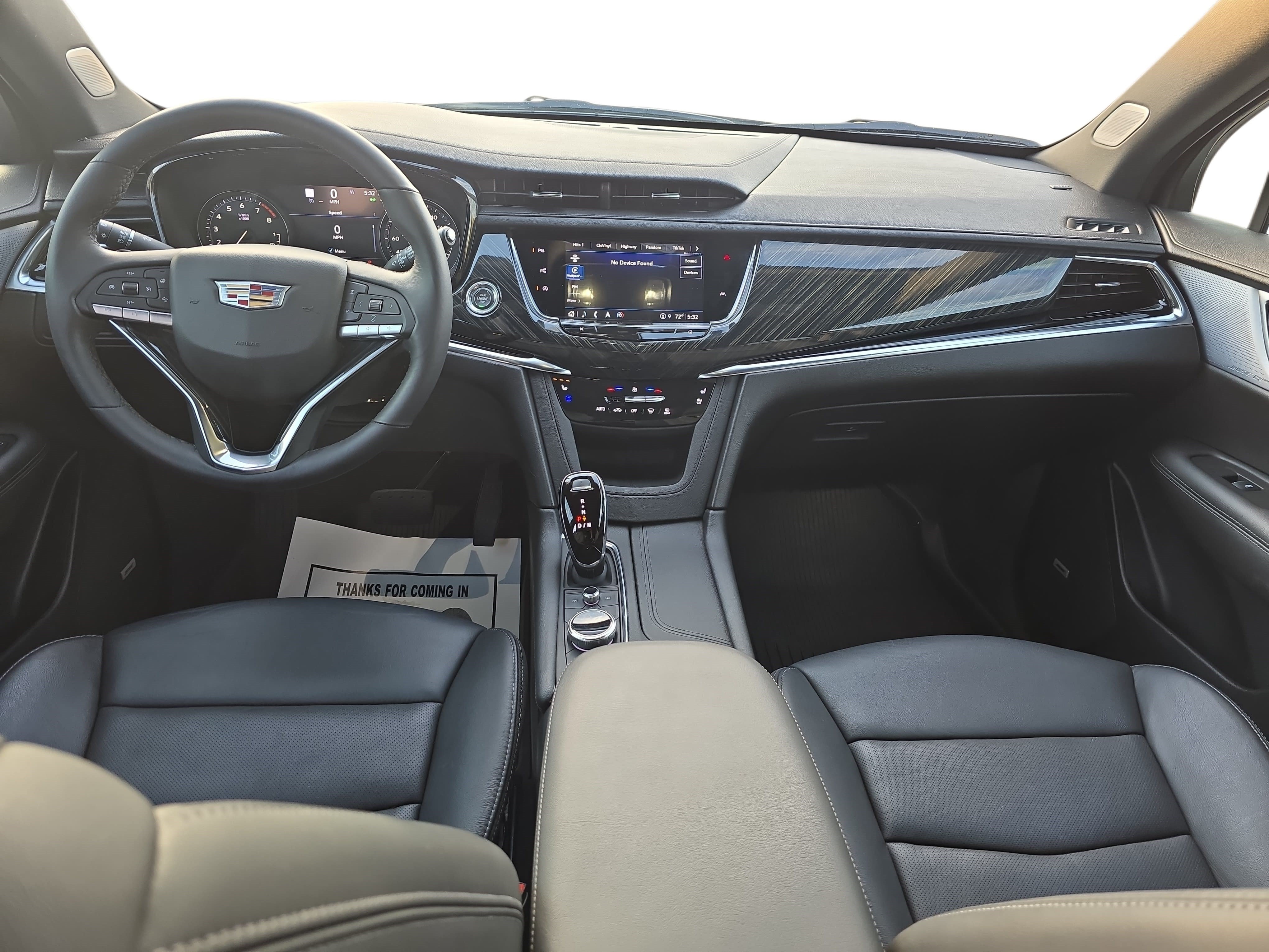 Used 2023 Cadillac XT6 Premium Luxury w/ Technology Package FWD image 9