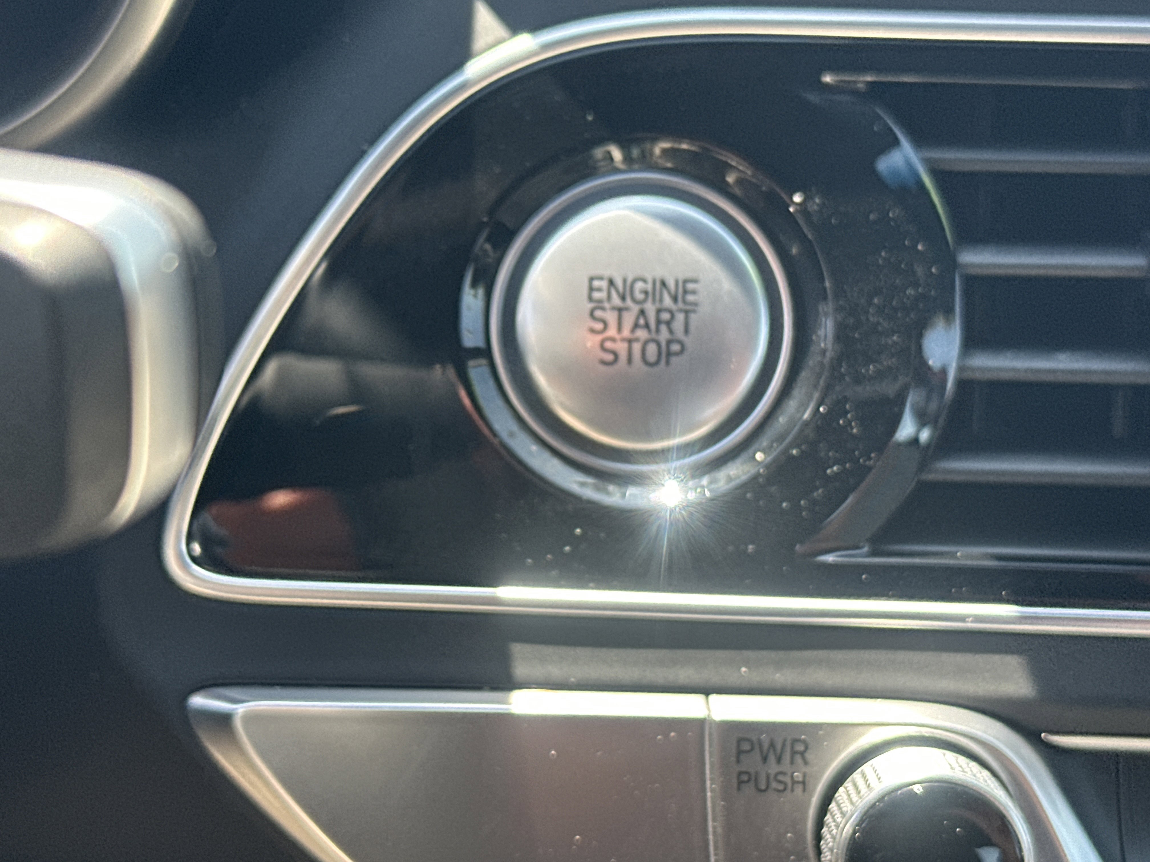 Certified 2023 Genesis G70 2.0T w/ Sport Prestige Package image 18