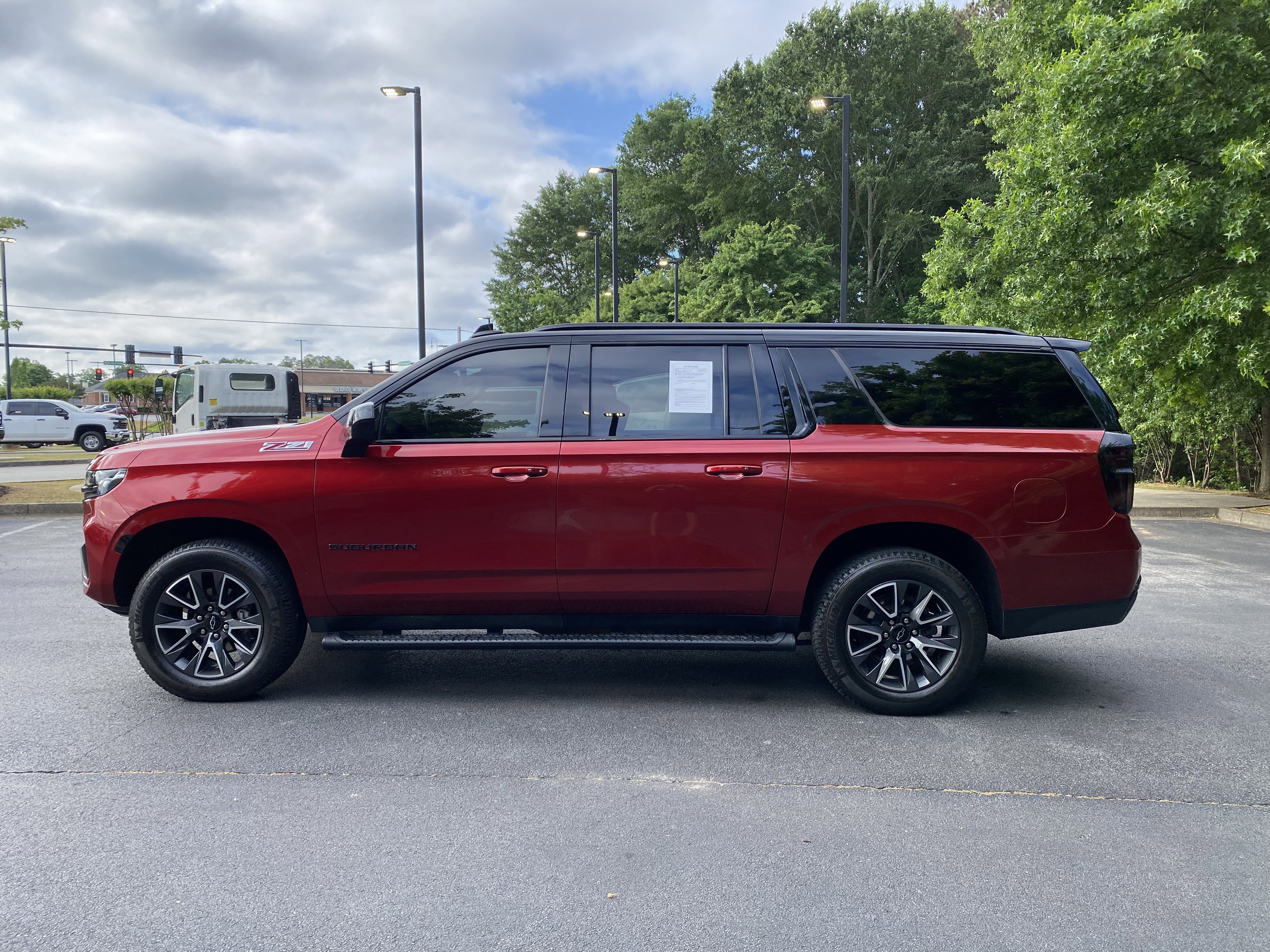 Used 2022 Chevrolet Suburban Z71 AWD/4WD image 6