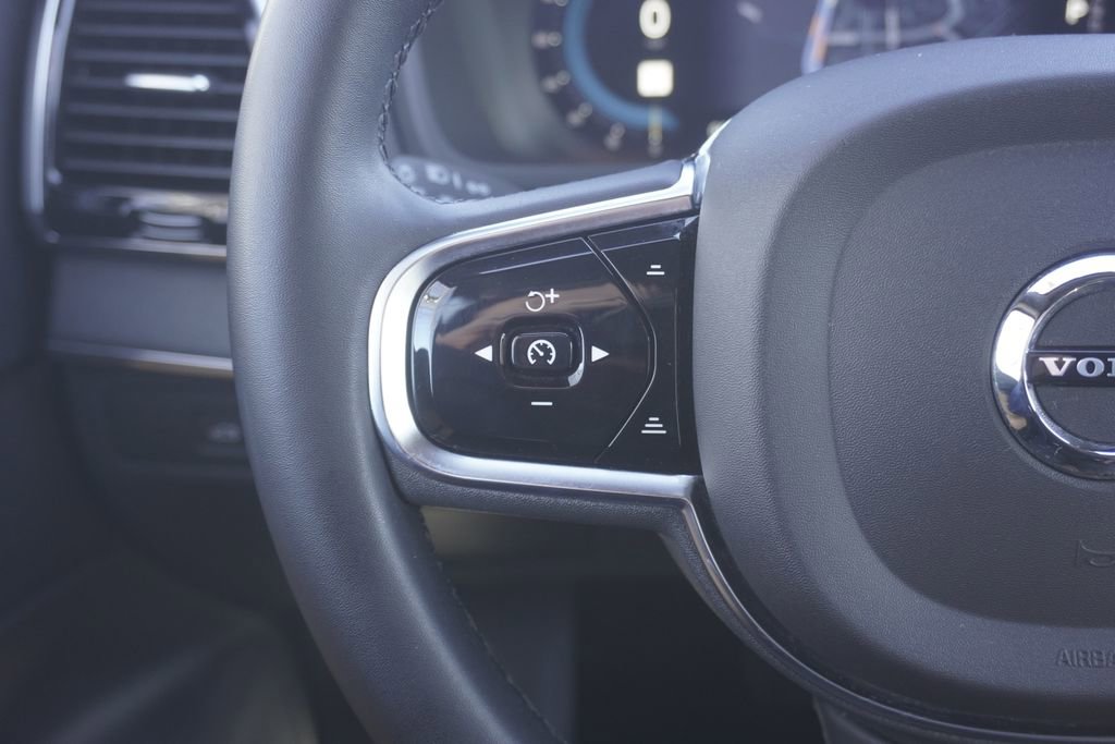Used 2023 Volvo XC90 B6 Ultimate image 12